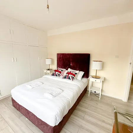 Limehouse Apartment